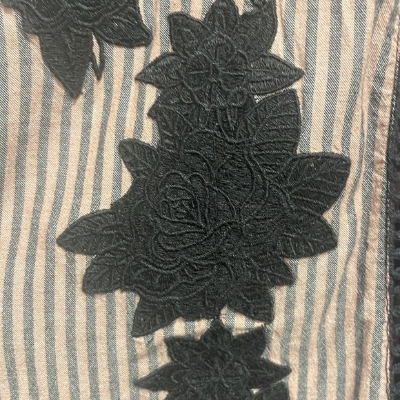 Free People Women's Embroidered Liya Top medium - Picture 5 of 7